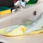 cleaning a kitchen sink